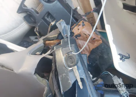 1997 Lincoln Continental z USA, uszkodzony, nr VIN 1LNLM97VXVY666570